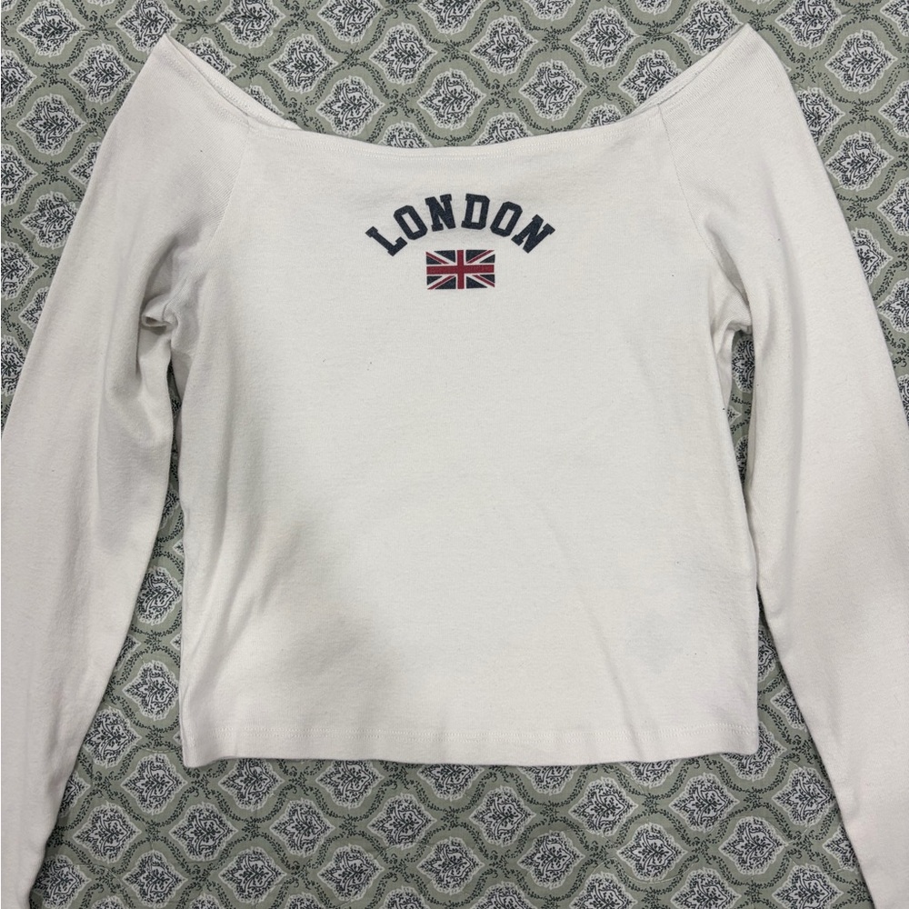 Hollister White London Off-Shoulder Long Sleeve Tee